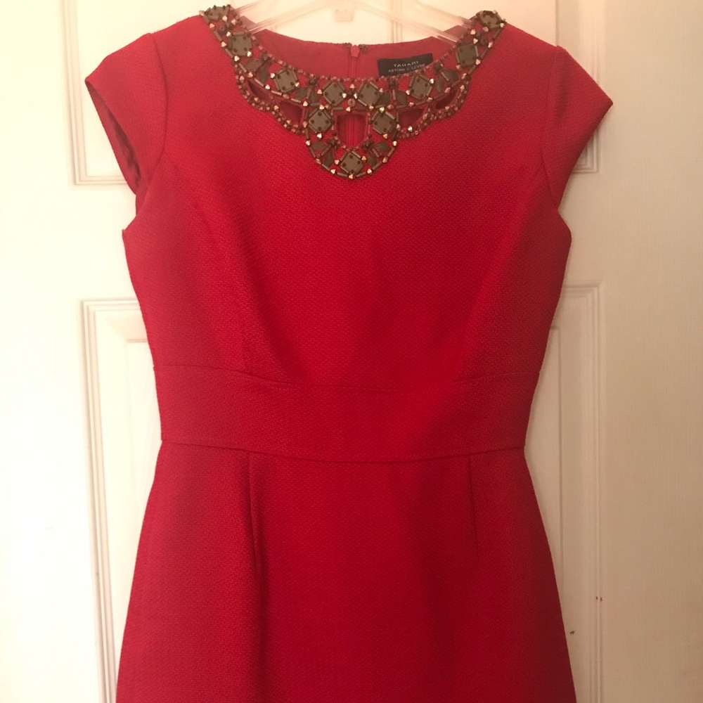 Red Tahari short dress. Size 6. Interview